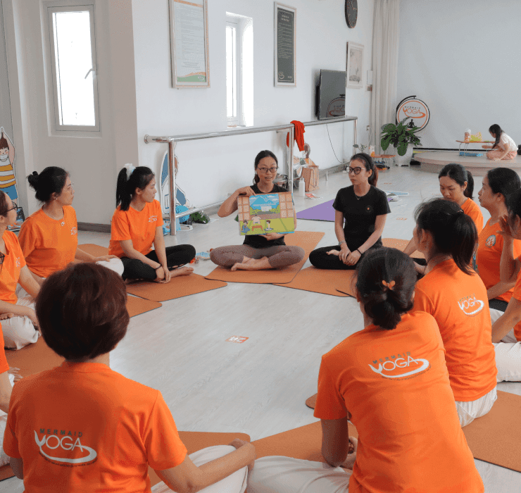 Lớp đào tạo HLV Yoga Kid