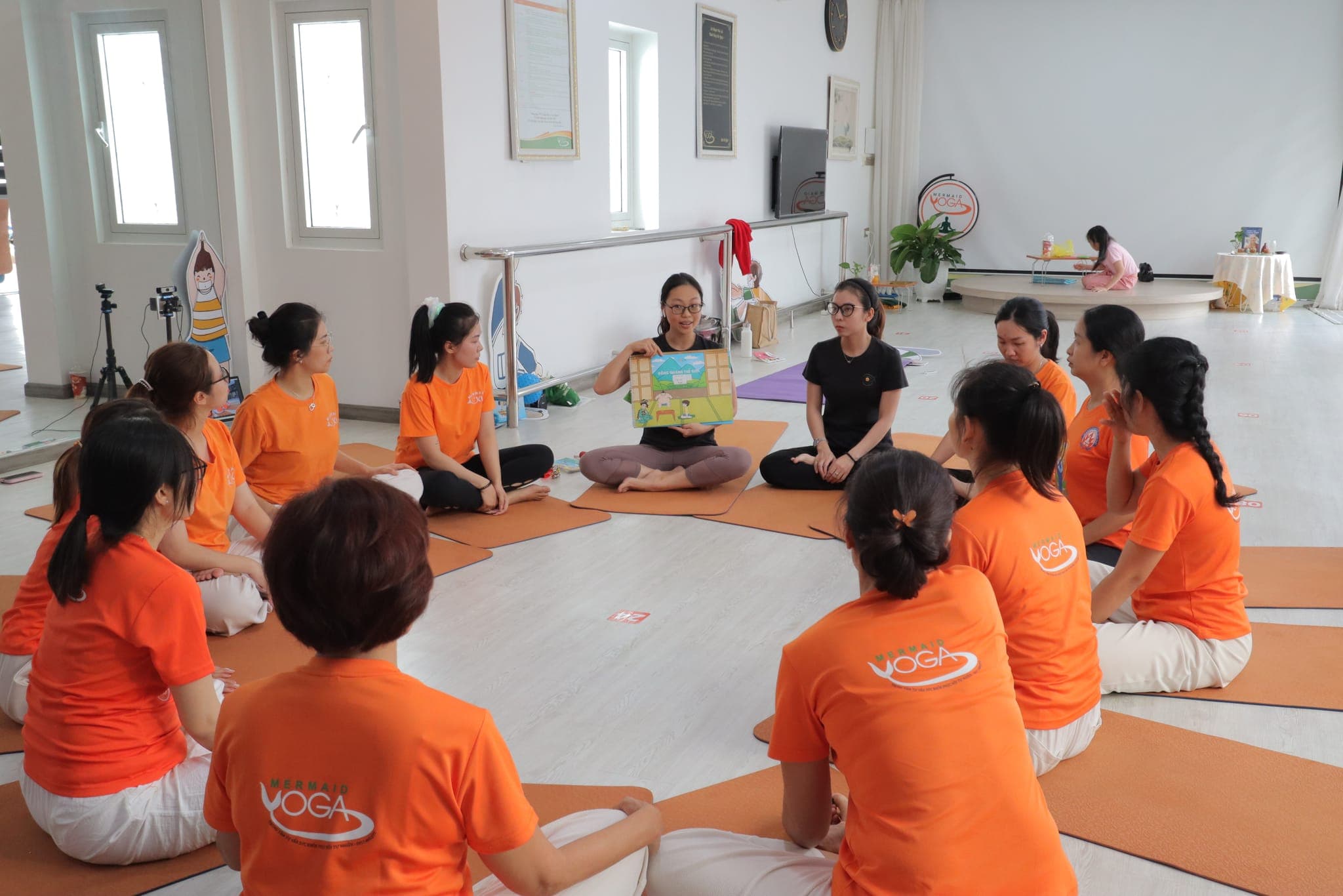 Lớp đào tạo HLV Yoga Kid