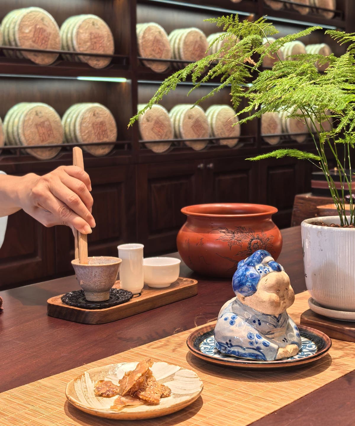 Hình ảnh yoga và trà thiền